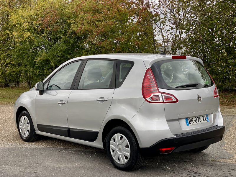 Renault Scenic 3 1.5 DCI 95 FAP ÉCO 2 AUTHENTIQUE GARANTIE 6 MOIS 