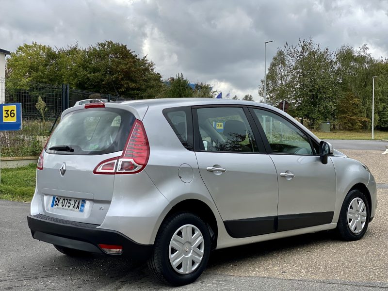 Renault Scenic 3 1.5 DCI 95 FAP ÉCO 2 AUTHENTIQUE GARANTIE 6 MOIS 