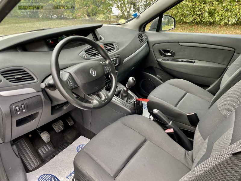 Renault Scenic 3 1.5 DCI 95 FAP ÉCO 2 AUTHENTIQUE GARANTIE 6 MOIS 