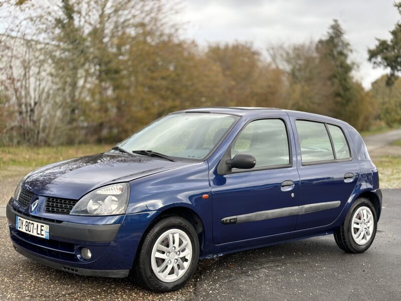 Renault Clio ll Phase 2 1.4 i 16V 98 CH PRIVILÈGE
