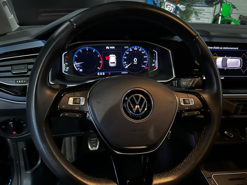 VOLKSWAGEN POLO VI 1.0 MPi 80cv Confortline 1ère Main // APPLE CARPLAY/RADAR-AV-AR/CHARGEUR A INDUCT