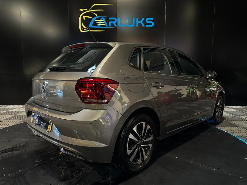 VOLKSWAGEN POLO VI 1.0 MPi 80cv Confortline 1ère Main // APPLE CARPLAY/RADAR-AV-AR/CHARGEUR A INDUCT