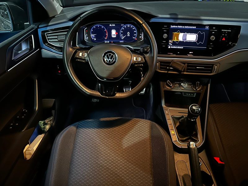 VOLKSWAGEN POLO VI 1.0 MPi 80cv Confortline 1ère Main // APPLE CARPLAY/RADAR-AV-AR/CHARGEUR A INDUCT