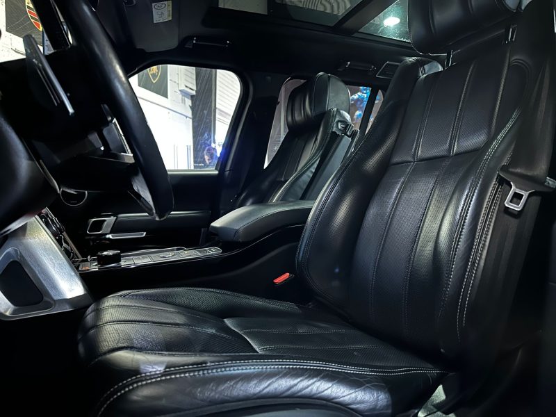 LAND ROVER RANGE ROVER 4.4 SDV8 340cv LWB Vogue // TOIT OUVRANT/VOLANTCHAUFFANT/CAMERA 360°