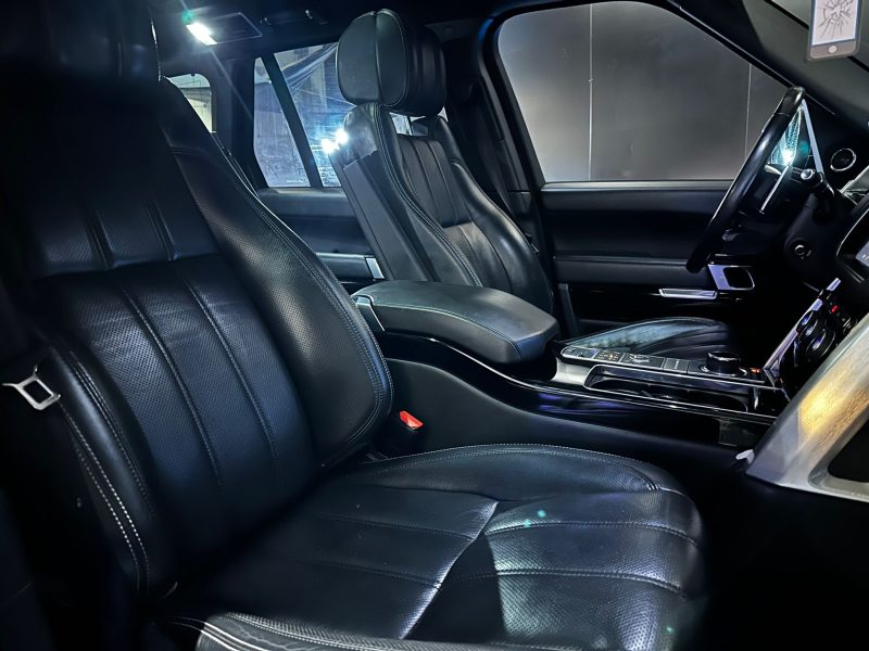 LAND ROVER RANGE ROVER 4.4 SDV8 340cv LWB Vogue // TOIT OUVRANT/VOLANTCHAUFFANT/CAMERA 360°