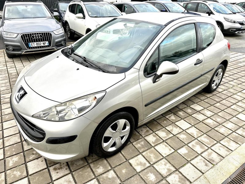 PEUGEOT 207 1.4 73cv