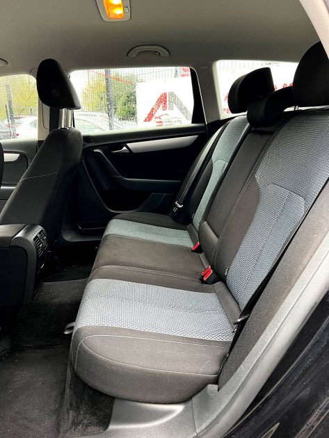 VOLKSWAGEN PASSAT B7 Variant 2012