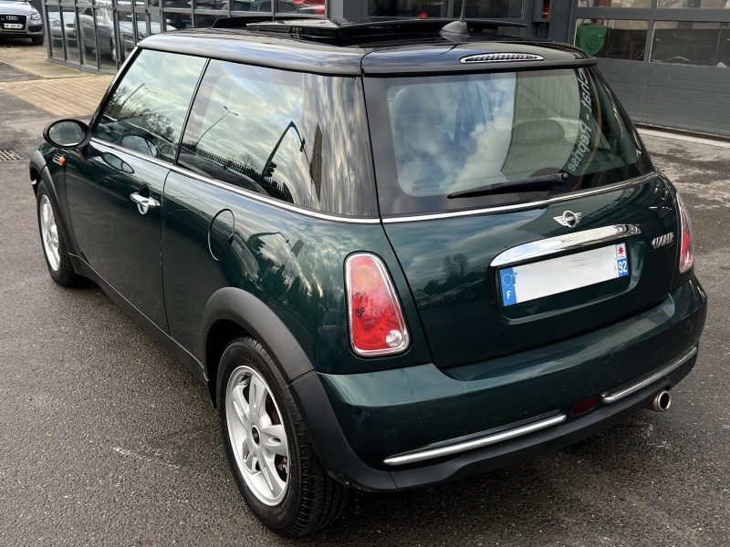 MINI MINI OOPER R50 1.6 115 Cv 33 100 Kms INTERIEUR CUIR / ORIGINE FRANCE - GARANTIE 1 AN 