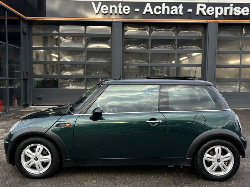 MINI MINI OOPER R50 1.6 115 Cv 33 100 Kms INTERIEUR CUIR / ORIGINE FRANCE - GARANTIE 1 AN 