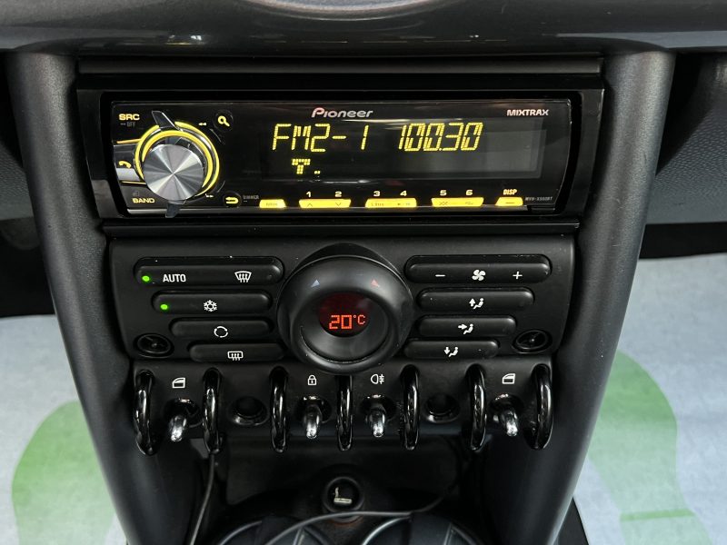 MINI MINI OOPER R50 1.6 115 Cv 33 100 Kms INTERIEUR CUIR / ORIGINE FRANCE - GARANTIE 1 AN 