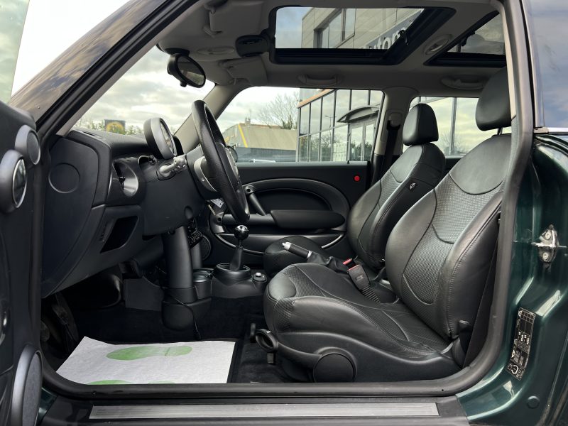 MINI MINI OOPER R50 1.6 115 Cv 33 100 Kms INTERIEUR CUIR / ORIGINE FRANCE - GARANTIE 1 AN 