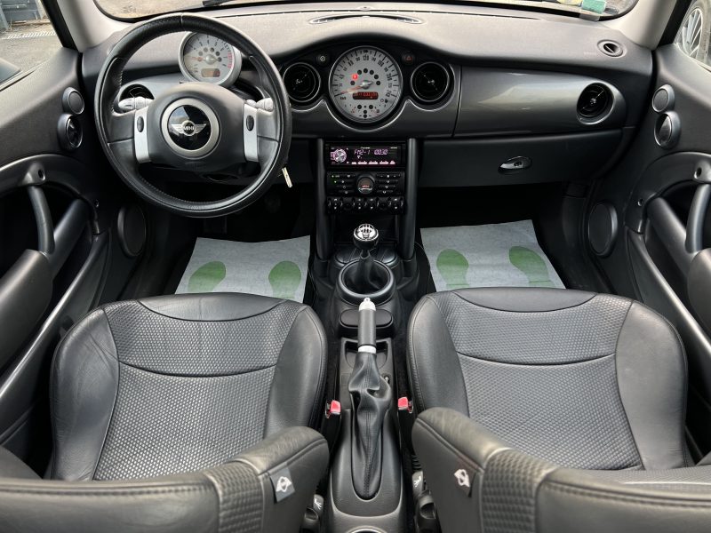 MINI MINI OOPER R50 1.6 115 Cv 33 100 Kms INTERIEUR CUIR / ORIGINE FRANCE - GARANTIE 1 AN 