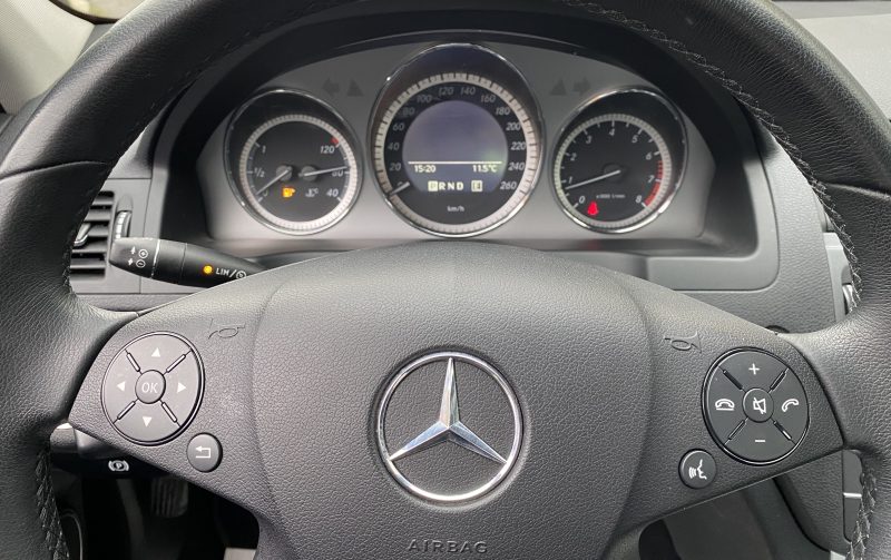 MERCEDES CLASSE C III 250 CGI 1.8 204 Cv BVA7 TOIT OUVRANT GPS ETHANOL 60 600 Kms - GARANTIE 1 AN