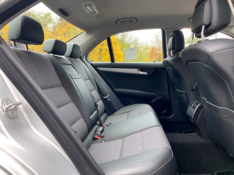 MERCEDES CLASSE C III 250 CGI 1.8 204 Cv BVA7 TOIT OUVRANT GPS ETHANOL 60 600 Kms - GARANTIE 1 AN