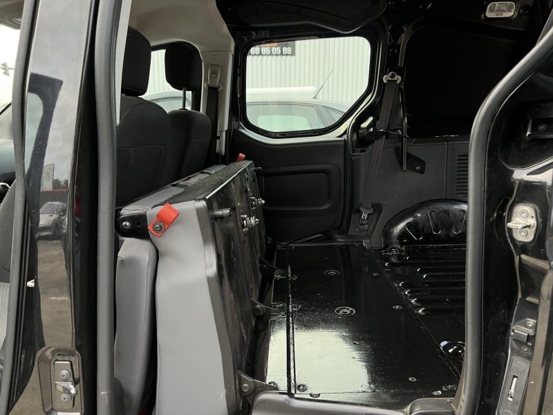 CITROEN BERLINGO II PHASE 3 CABINE APPROFONDIE XL 1.6 HDI 100 / 5 PLACES GPS CARPLAY - GARANTIE 1 AN