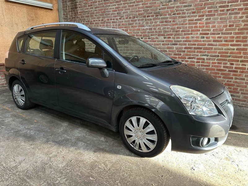 TOYOTA COROLLA VERSO 2.2L D-4D 136ch