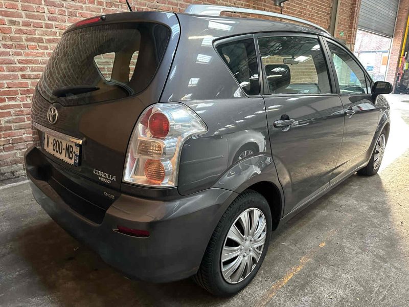 TOYOTA COROLLA VERSO 2.2L D-4D 136ch