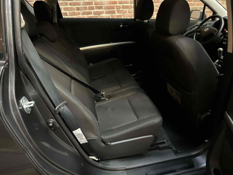 TOYOTA COROLLA VERSO 2.2L D-4D 136ch