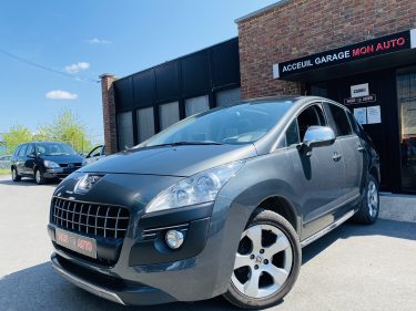 PEUGEOT 3008 2013