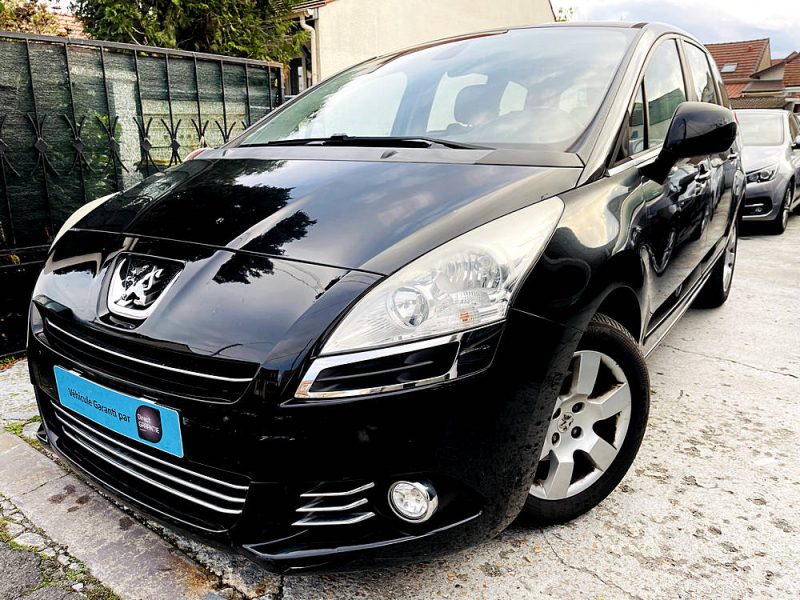 PEUGEOT 5008 2012