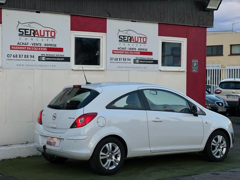 OPEL CORSA D 2011