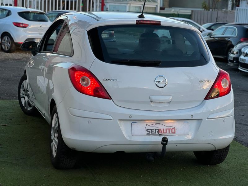 OPEL CORSA D 2011