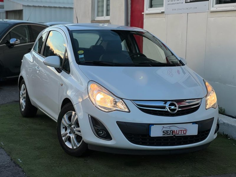 OPEL CORSA D 2011