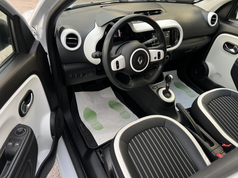 RENAULT TWINGO III PHASE 2 INTENS 0.9 TCE 95 1ERE MAIN BOITE AUTOMATIQUE APPLE CARPLAY Garantie 1 AN