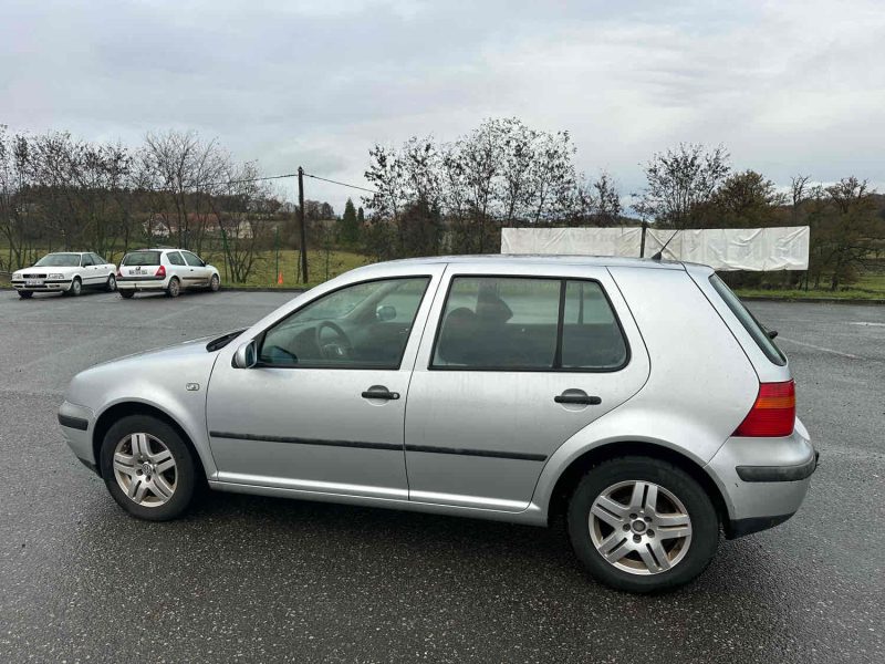 VOLKSWAGEN GOLF IV 2000