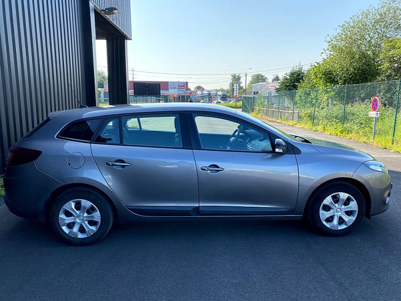 RENAULT MEGANE 2011