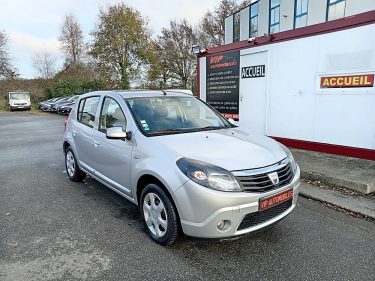 DACIA SANDERO 2011