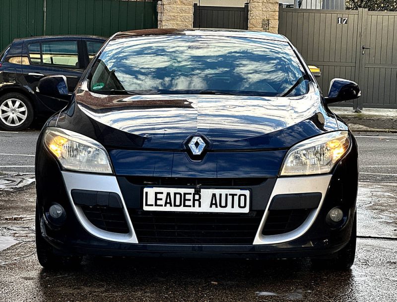 RENAULT MEGANE 1.6 DYNAMIQUE !