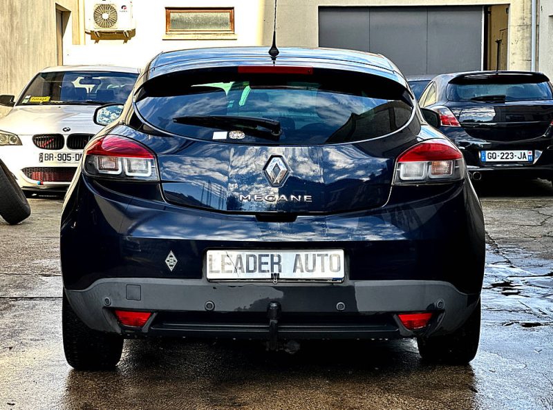 RENAULT MEGANE 1.6 DYNAMIQUE !