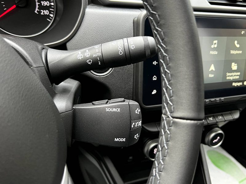 DACIA DUSTER II PHASE 2 JOURNEY + 1.0 LPG 100 Cv 2023 / 2 323 Kms 1ERE MAIN - GARANTIE CONSTRUCTEUR