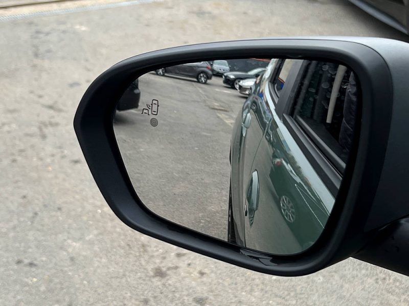 DACIA DUSTER II PHASE 2 JOURNEY + 1.0 LPG 100 Cv 2023 / 2 323 Kms 1ERE MAIN - GARANTIE CONSTRUCTEUR