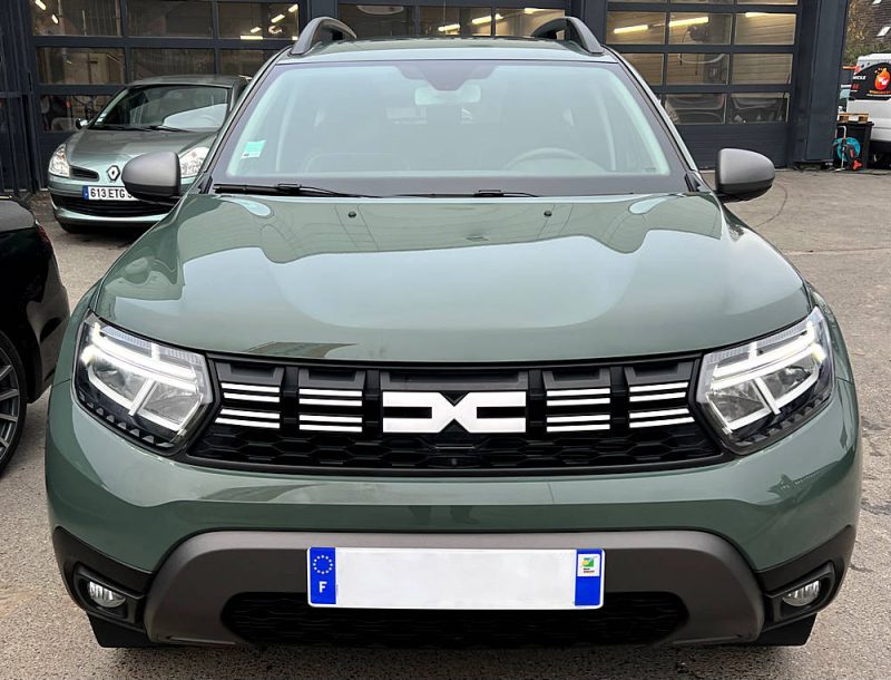 DACIA DUSTER II PHASE 2 JOURNEY + 1.0 LPG 100 Cv 2023 / 2 323 Kms 1ERE MAIN - GARANTIE CONSTRUCTEUR