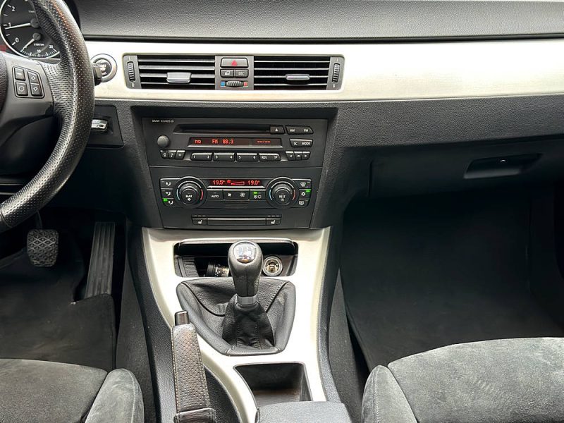 BMW 3er 318i PACK M PAYEZ EN 4X !