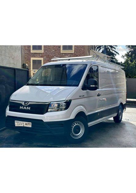 FOURGON 3140  3.5t BVA8 toit sureleve boite automatique ! 