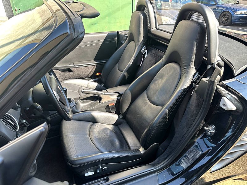 PORSCHE BOXSTER 2.7 PAYEZ EN 4X !
