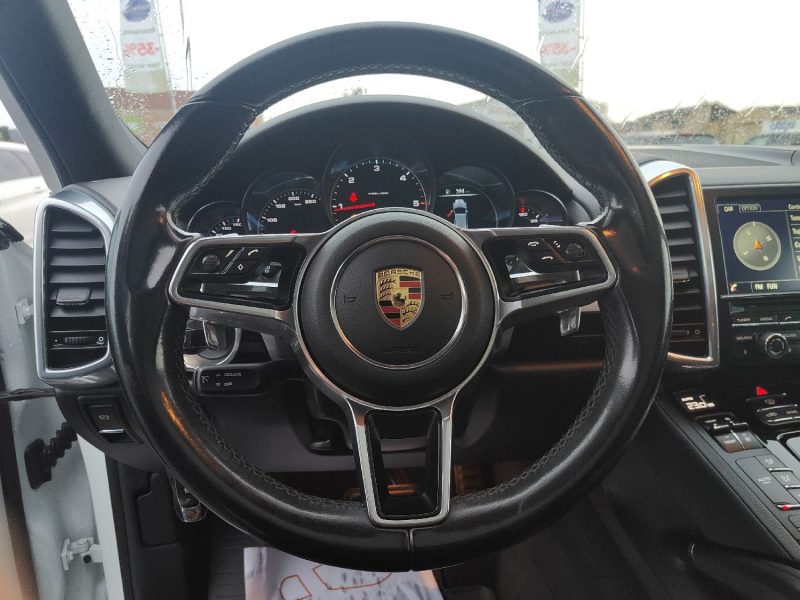 PORSCHE CAYENNE 3.0 Diesel 262cv TO + ATTELAGE