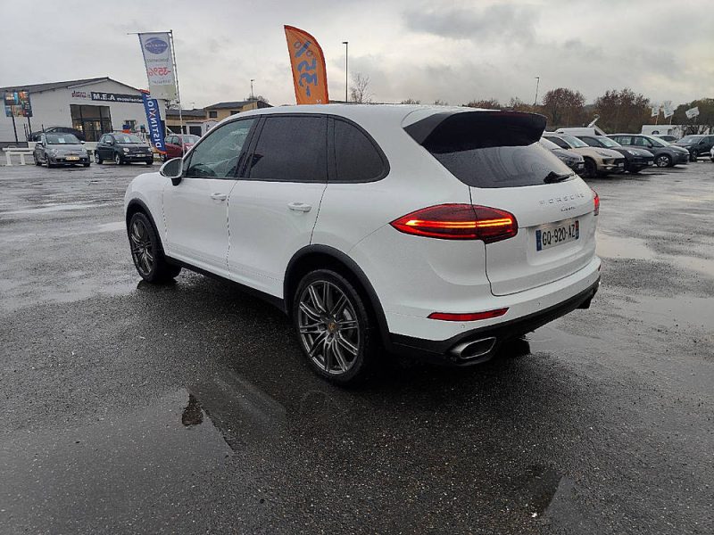 PORSCHE CAYENNE 3.0 Diesel 262cv TO + ATTELAGE