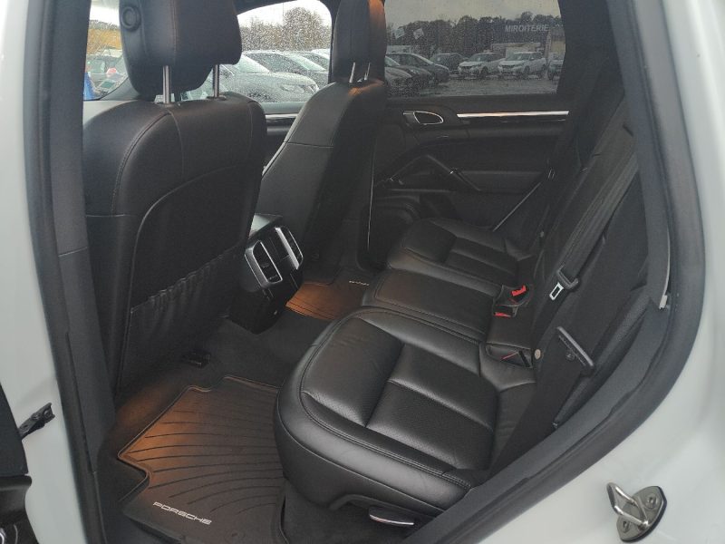 PORSCHE CAYENNE 3.0 Diesel 262cv TO + ATTELAGE