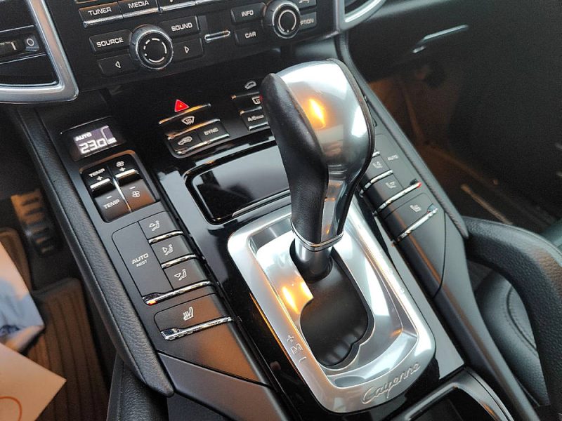 PORSCHE CAYENNE 3.0 Diesel 262cv TO + ATTELAGE