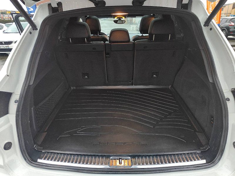 PORSCHE CAYENNE 3.0 Diesel 262cv TO + ATTELAGE