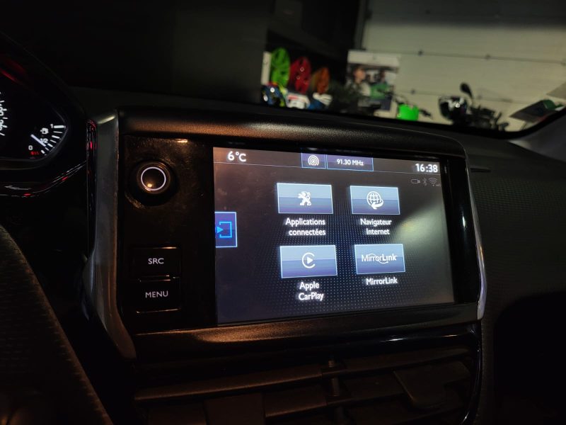 PEUGEOT 208 1.2 VTi 82cv Allure // APPLE CARPLAY/MIRROR LINK/RADAR-AR