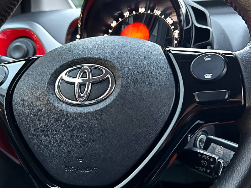 TOYOTA AYGO II PHASE 2 1.0 VVT-i 72 ECRAN TACTILE APPLE CARPLAY CAMERA 1ERE MAIN - GARANTIE 1 AN