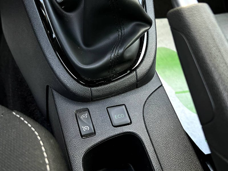 RENAULT CLIO  IV 4 PHASE 2 LIMITED 0.9 TCE 90 Cv GPS TACTILE APPLE CARPLAY CRIT AIR 1 - GARANTIE