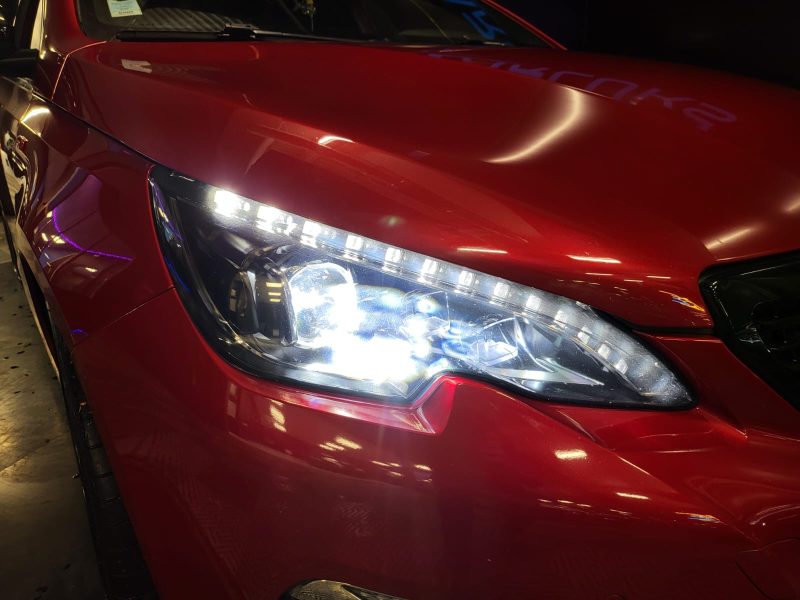 PEUGEOT 308 II 1.6 GTi PureTech 263cv APPLE CARPLAY / TOIT PANORAMIQUE