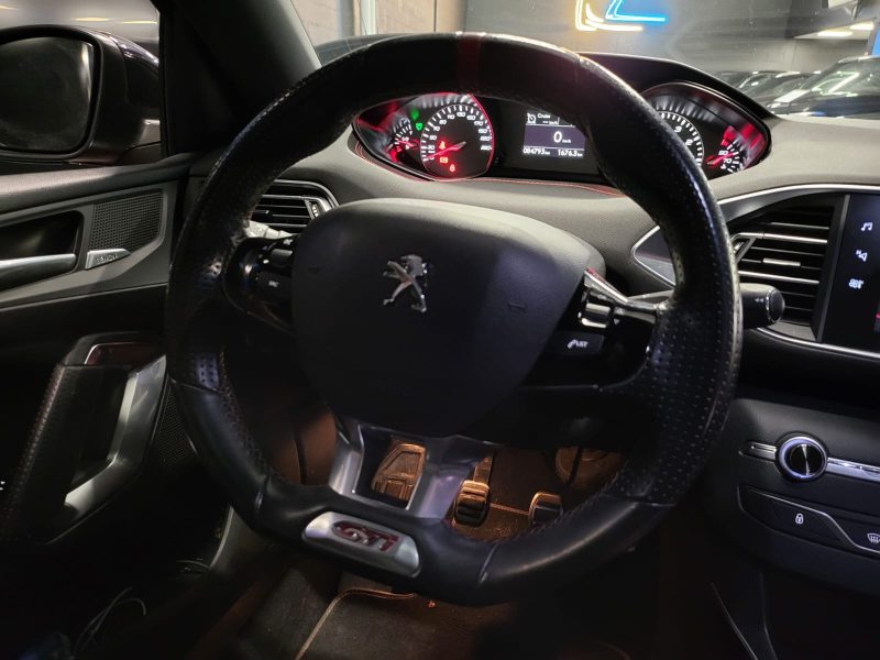 PEUGEOT 308 II 1.6 GTi PureTech 263cv APPLE CARPLAY / TOIT PANORAMIQUE