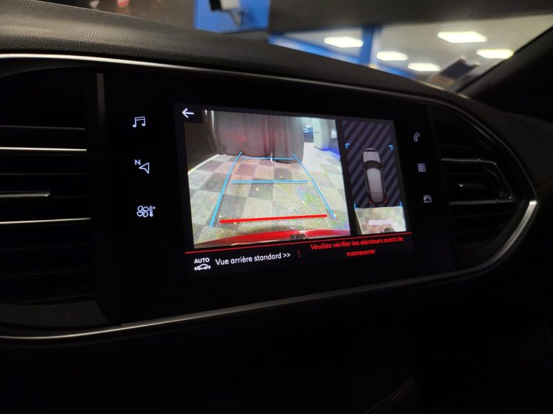 PEUGEOT 308 II 1.6 GTi PureTech 263cv APPLE CARPLAY / TOIT PANORAMIQUE